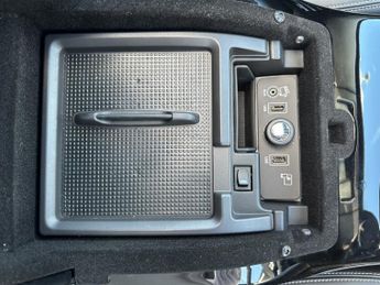 Land Rover Range Rover 5.0 V8 Autobiography SUV 5dr Petrol Auto 4WD Euro 6 (s/s) (510 p