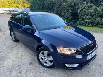 Skoda Octavia 1.6 Octavia SE Business TDI CR Semi-Auto 5dr