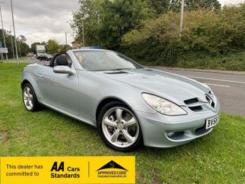 Mercedes SLK SLK350 2-Door 1 OWNER FROM NEW 9 SERVICES ULEZ COMPLIANT 