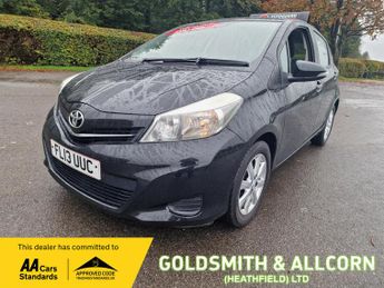 Toyota Yaris 1.33 VVT-i TR 5dr ++LOW TAX++ONLY 16,400 MILES+++