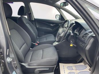 Hyundai ix20 1.6 Active Auto Euro 5 5dr