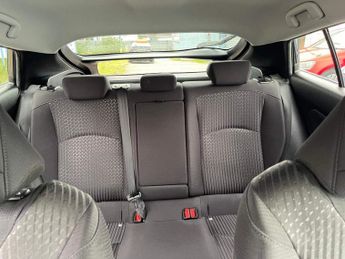 Toyota Prius 1.8 VVTi Excel Euro 6 (S/S) CVT 5Dr