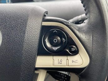 Toyota Prius 1.8 VVTi Excel Euro 6 (S/S) CVT 5Dr