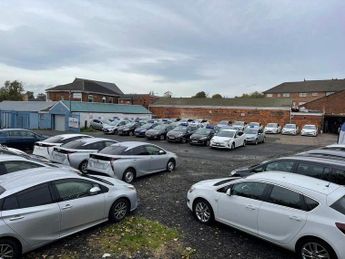 Toyota Prius 1.8 VVTi Excel Euro 6 (S/S) CVT 5Dr