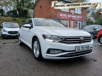 Volkswagen Passat 2.0 TDI EVO SCR SE Nav 4dr DSG**FULL SERVICE HISTORY**