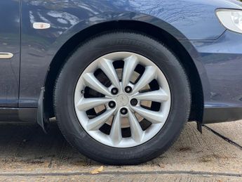 Hyundai Grandeur 3.3 V6 Saloon 4dr Petrol Auto Euro 4 (232 bhp)