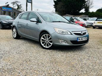 Vauxhall Astra 2.0 CDTi Elite Hatchback 5dr Diesel Manual Euro 5 (160 ps)