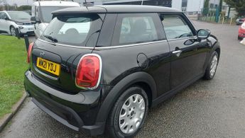 Mini Hatch Cooper 1.5 One Classic 3dr Auto