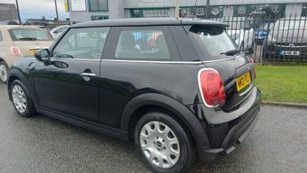Mini Hatch Cooper 1.5 One Classic 3dr Auto