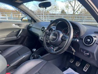 Audi A1 SPORTBACK TFSI S LINE 5-Door