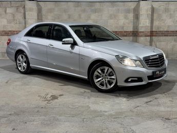 Mercedes E Class 3.0 E350 CDI V6 BlueEfficiency Avantgarde Saloon 4dr Diesel G-Tr