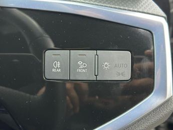 Audi Q3 2.0 TDI 35 S line S Tronic Euro 6 (s/s) 5dr