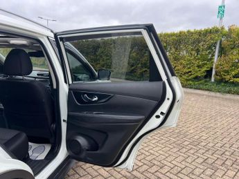 Nissan X-Trail DCI N-CONNECTA XTRONIC 5-Door