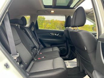 Nissan X-Trail DCI N-CONNECTA XTRONIC 5-Door