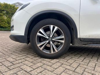 Nissan X-Trail DCI N-CONNECTA XTRONIC 5-Door