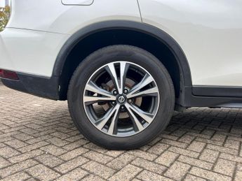Nissan X-Trail DCI N-CONNECTA XTRONIC 5-Door