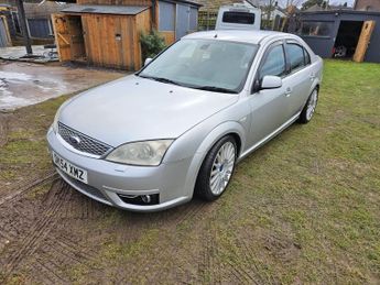 Ford Mondeo 3.0 V6 ST220  5dr [6]