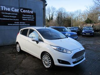 Ford Fiesta TITANIUM 5-Door