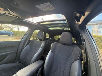 BMW 2 Series 225E M SPORT ACTIVE TOURER 5-Door