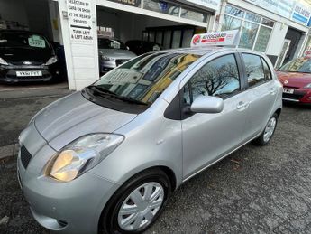 Toyota Yaris T3 VVT-I 5-Door