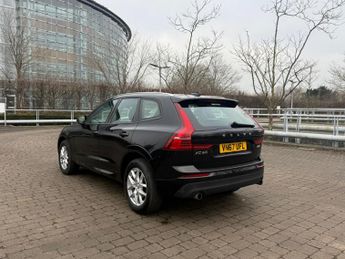 Volvo XC60 D4 MOMENTUM AWD 5-Door