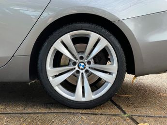 BMW 5 Series Gran Turismo 3.0 530d SE GT 5dr Diesel Steptronic Euro 5 (245 ps)