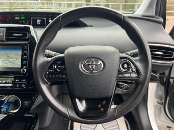 Toyota Prius BUSINESS EDITION PLUS 5-Door
