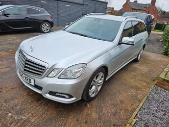 Mercedes E Class E220 CDI BlueEFFICIENCY Avantgarde 5dr Tip Auto