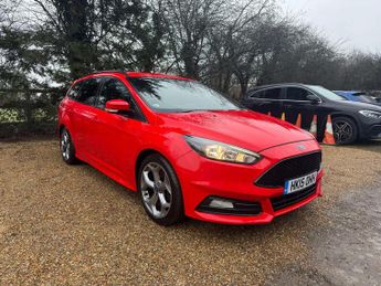 Ford Focus 2.0T EcoBoost ST-2 Estate 5dr Petrol Manual Euro 6 (s/s) (250 ps