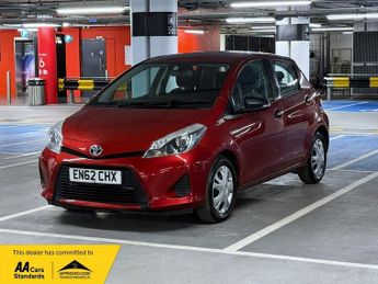 Toyota Yaris 1.5 VVT-h T3 Hatchback 5dr Petrol Hybrid CVT Euro 5 (101 ps)