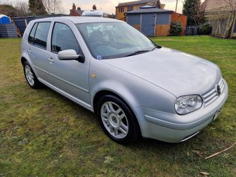 Volkswagen Golf 2.3 V5 5dr Auto