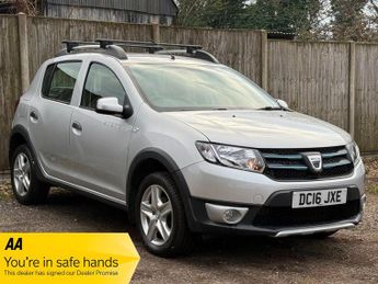 Dacia Sandero 0.9 TCe Laureate Hatchback 5dr Petrol Manual Euro 6 (s/s) (90 ps