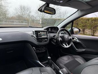 Peugeot 2008 Allure ALLURE 5-Door