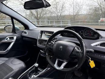 Peugeot 2008 Allure ALLURE 5-Door