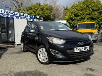 Hyundai I20 CLASSIC 5-Door 2 keys service history  