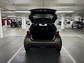 Toyota Yaris 1.5 VVT-h Design Hatchback 5dr Petrol Hybrid E-CVT Euro 6 (s/s) 