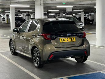 Toyota Yaris 1.5 VVT-h Design Hatchback 5dr Petrol Hybrid E-CVT Euro 6 (s/s) 