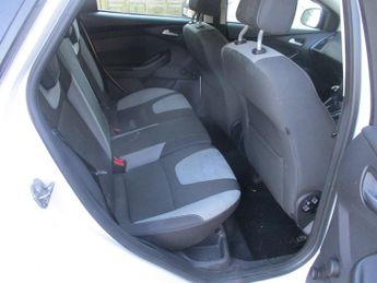 Ford Focus ZETEC 5-Door