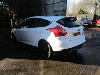 Ford Focus ZETEC 5-Door
