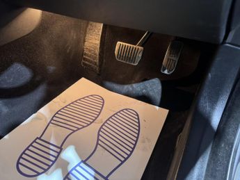 Jaguar XF 2.0d R-Sport Saloon 4dr Diesel Auto Euro 6 (s/s) (180 ps)