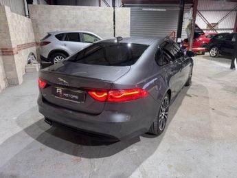 Jaguar XF 2.0d R-Sport Saloon 4dr Diesel Auto Euro 6 (s/s) (180 ps)