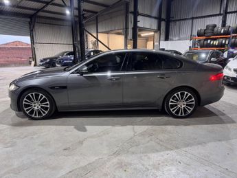 Jaguar XF 2.0d R-Sport Saloon 4dr Diesel Auto Euro 6 (s/s) (180 ps)