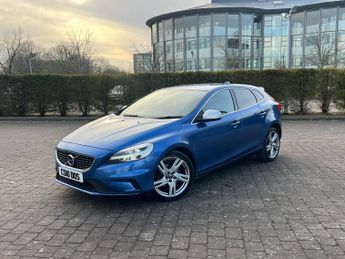Volvo V40 T3 R-DESIGN PRO 5-Door