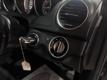 Mercedes-Benz C Class 2.1 C220 CDI AMG Sport Edition Coupe 2dr Diesel G-Tronic+ Euro 5