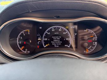 Jeep Grand Cherokee 3.0 V6 CRD Summit SUV 5dr Diesel Auto 4WD Euro 6 (247 bhp)