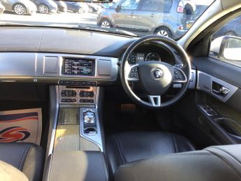 Jaguar XF 2.2d Premium Luxury Sportbrake 5dr Diesel Auto Euro 5 (s/s) (200