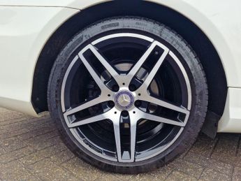 Mercedes-Benz E Class E220 BLUETEC AMG LINE 2-Door