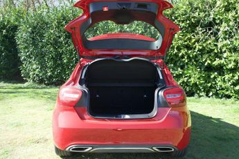 Mercedes-Benz A Class 1.6 A180 Sport (Executive) Hatchback 5dr Petrol 7G-DCT Euro 6 (s