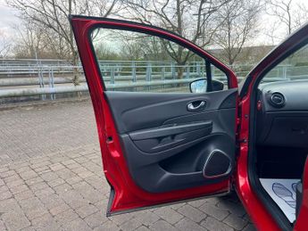 Renault Captur DYNAMIQUE S NAV TCE 5-Door