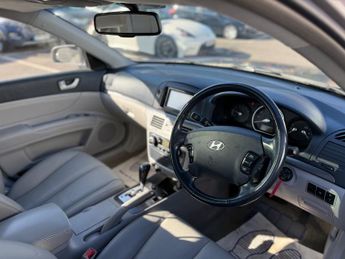Hyundai Sonata SONATA V6 AUTO